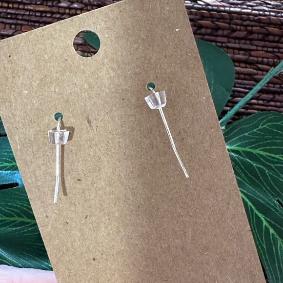 BOGO FREE BLUE METAL BUTTERFLY EARRINGS - Picture 4 of 4